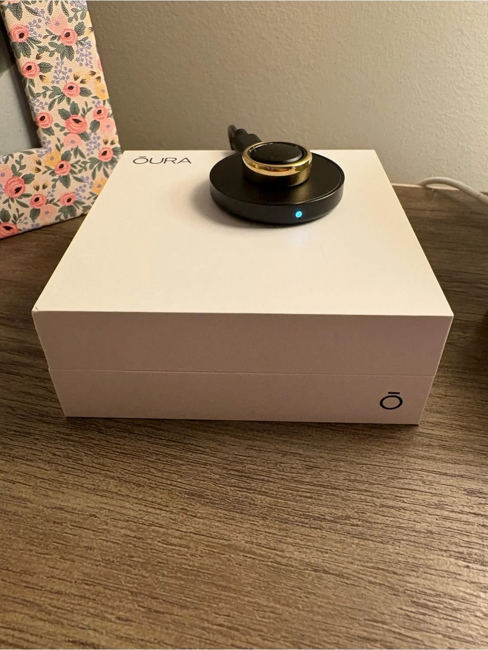 Oura Ring Gen 3 with Charging Dock - Gold